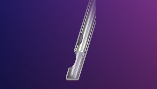 Imagen de sonda de vitrectomía de doble hoja HYPERVIT. El dispositivo aparece sobre un fondo morado.